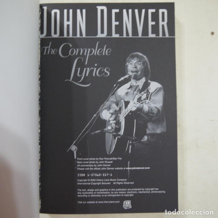 Libros de segunda mano: JOHN DENVER. THE COMPLETE LYRICS - 2002 - Foto 2