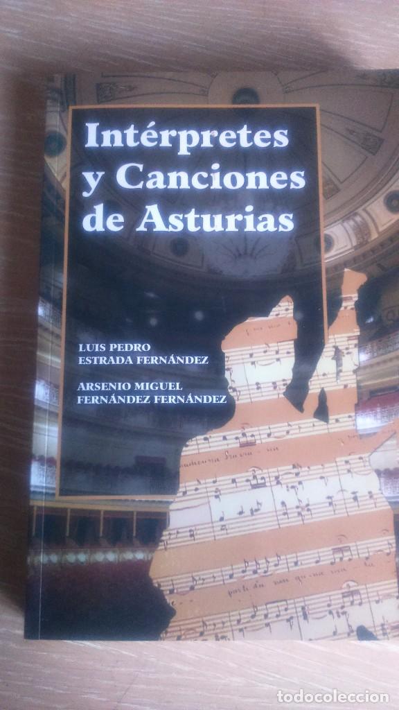 Libros de segunda mano: Interpretes y canciones de Asturias. - Foto 1
