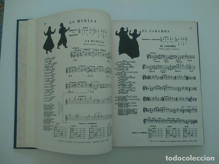 Libri di seconda mano: Manual de Ritmos Folkl&oacute;ricos por Roberto M. Bergonzi + Cancionero Nativo 40 Com. Folklore Argentino