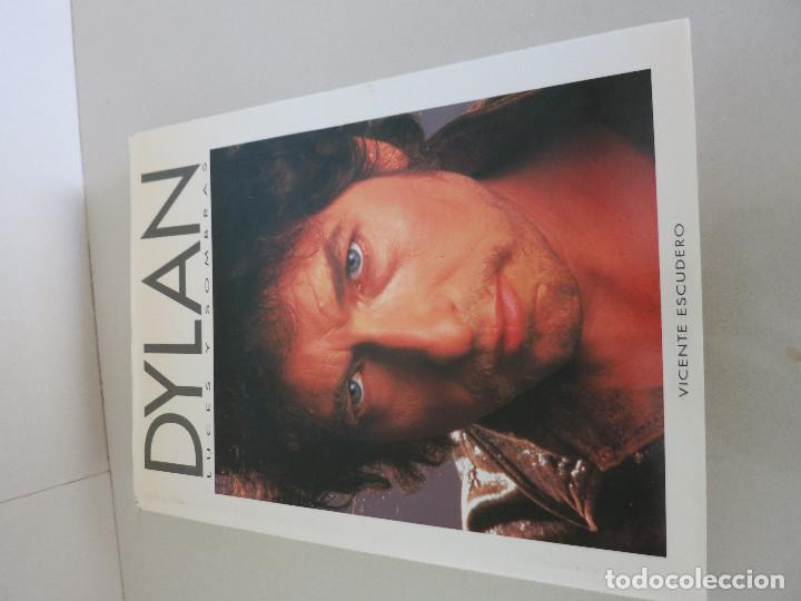 Libros de segunda mano: BOB DYLAN LUCES Y SOMBRAS VICENTE ESCUDERO - Foto 1