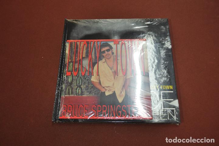 Libros de segunda mano: libro y cd bruce springsteen , lucky town - MUB - Foto 1