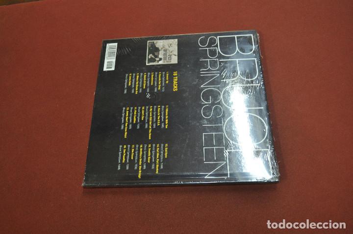 Libros de segunda mano: libro y CD bruce springsteen , 18 tracks - MUB - Foto 2