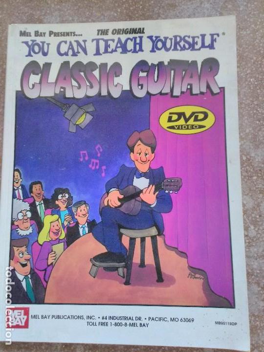Libros de segunda mano: CLASSIC GUITAR (Teach yourself) with DVD - Foto 1