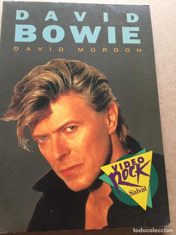 Libros de segunda mano: David Bowie. Libro+CINTA VHS - Foto 1