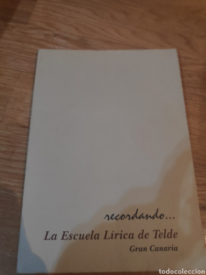 Libri di seconda mano: La escuela l&iacute;rica de Telde Gran Canaria