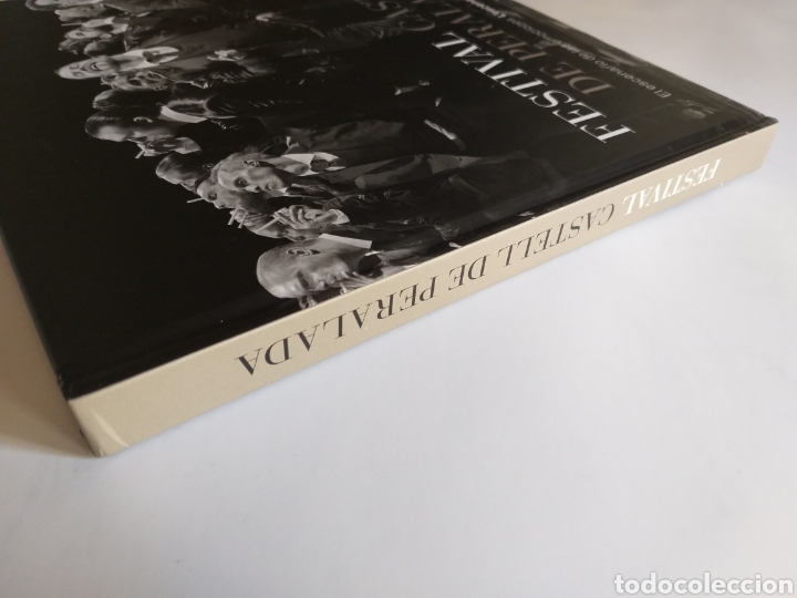 Libros de segunda mano: Festival Castell de Peralada . El escenario de las emociones .2013 . - Foto 4
