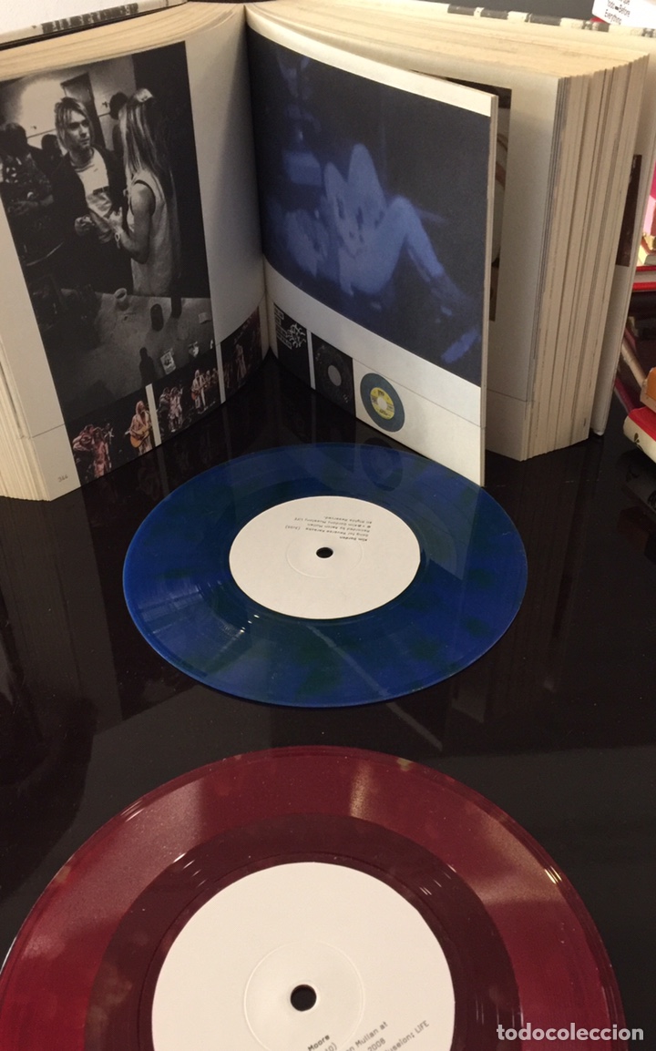 Libros de segunda mano: Sonic Youth. Sensational fix. Libro con dos eps de vinilo. - Foto 1