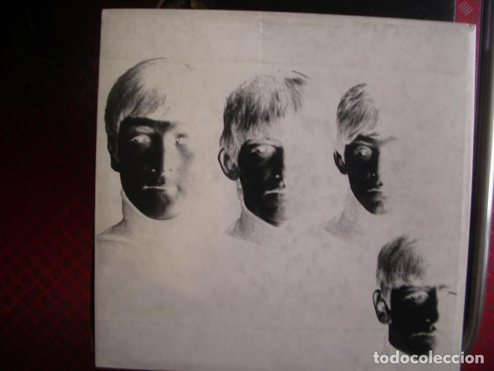Libros de segunda mano: THE BEATLES- A PRIVATE VIEW. ROBERT FREEMAN. - Foto 2