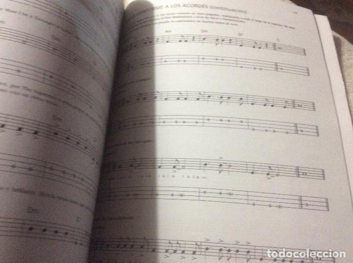 Libros de segunda mano: Metodo de bajo con cd basix ron manus en castellano - Foto 3