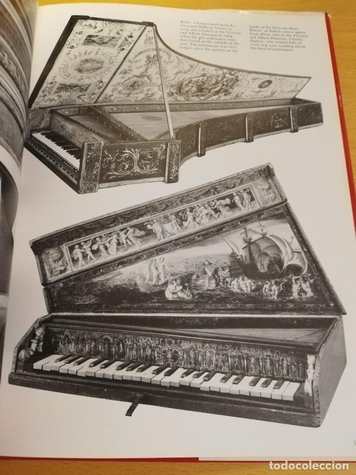 Libros de segunda mano: MUSICAL INSTRUMENTS (ALAN KENDALL) - Foto 5