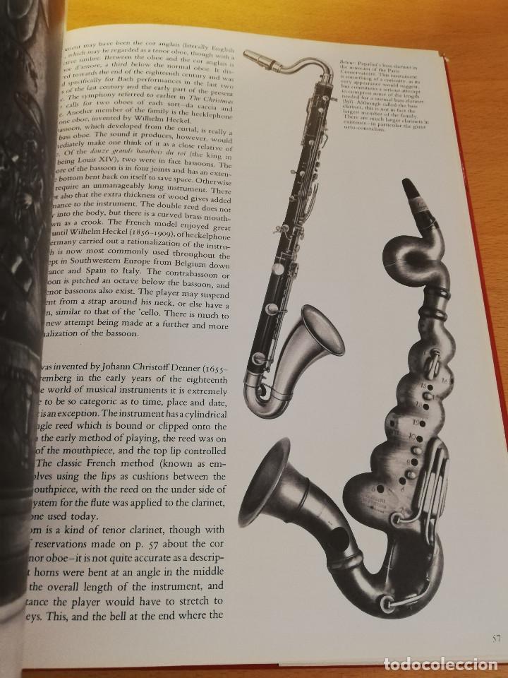 Libros de segunda mano: MUSICAL INSTRUMENTS (ALAN KENDALL) - Foto 10