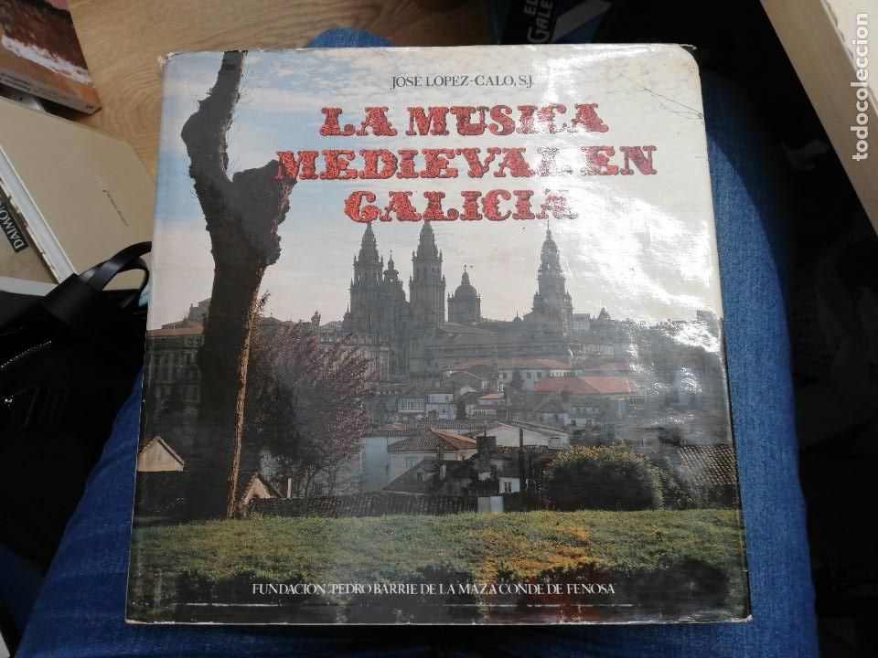 Libros de segunda mano: LA M&Uacute;SICA MEDIEVAL EN GALICIA - JOS&Eacute; LOPEZ-CALO. INCLUYE LOS VINILOS. 1982