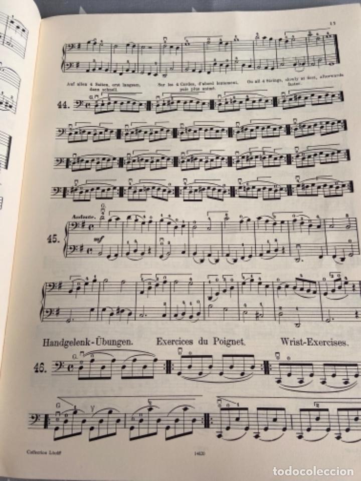 Libros de segunda mano: Dotzauer. Violoncello-schule. Violoncello tutor. Methode de violoncello. Vol I - Foto 3
