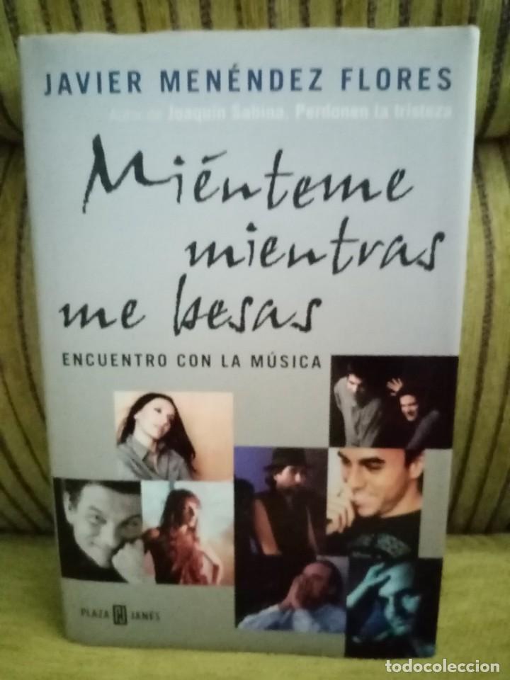 Livres d'occasion: MI&Eacute;NTEME MIENTRAS ME BESAS