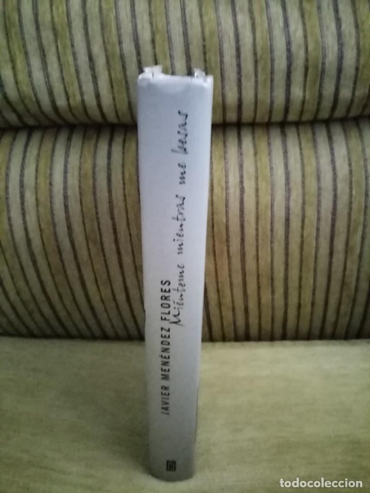Libros de segunda mano: MI&Eacute;NTEME MIENTRAS ME BESAS - Foto 2