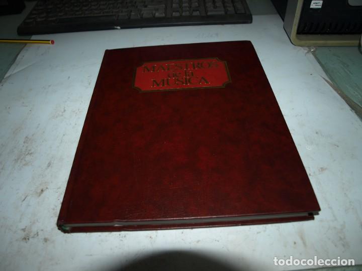 Second hand books: Maestros del musica