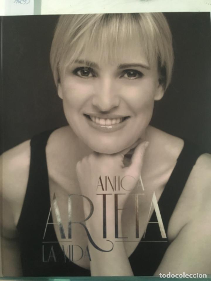 Libros de segunda mano: AINHOA ARTETA, LA VIDA, CON CD Y DVD - Foto 1
