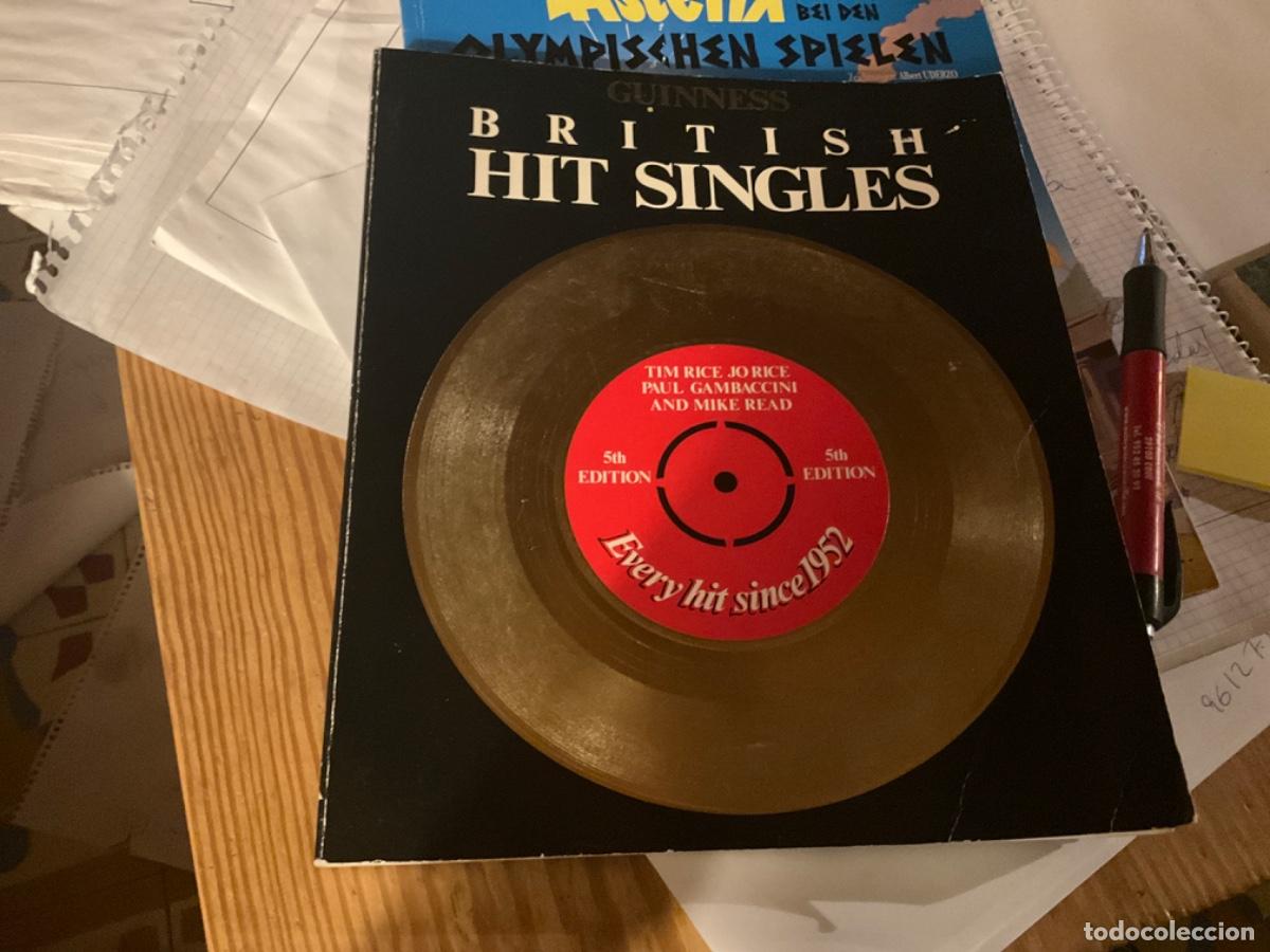 Libri di seconda mano: Guinness Book of British Hit Singles Tim rice jorice since 1952
