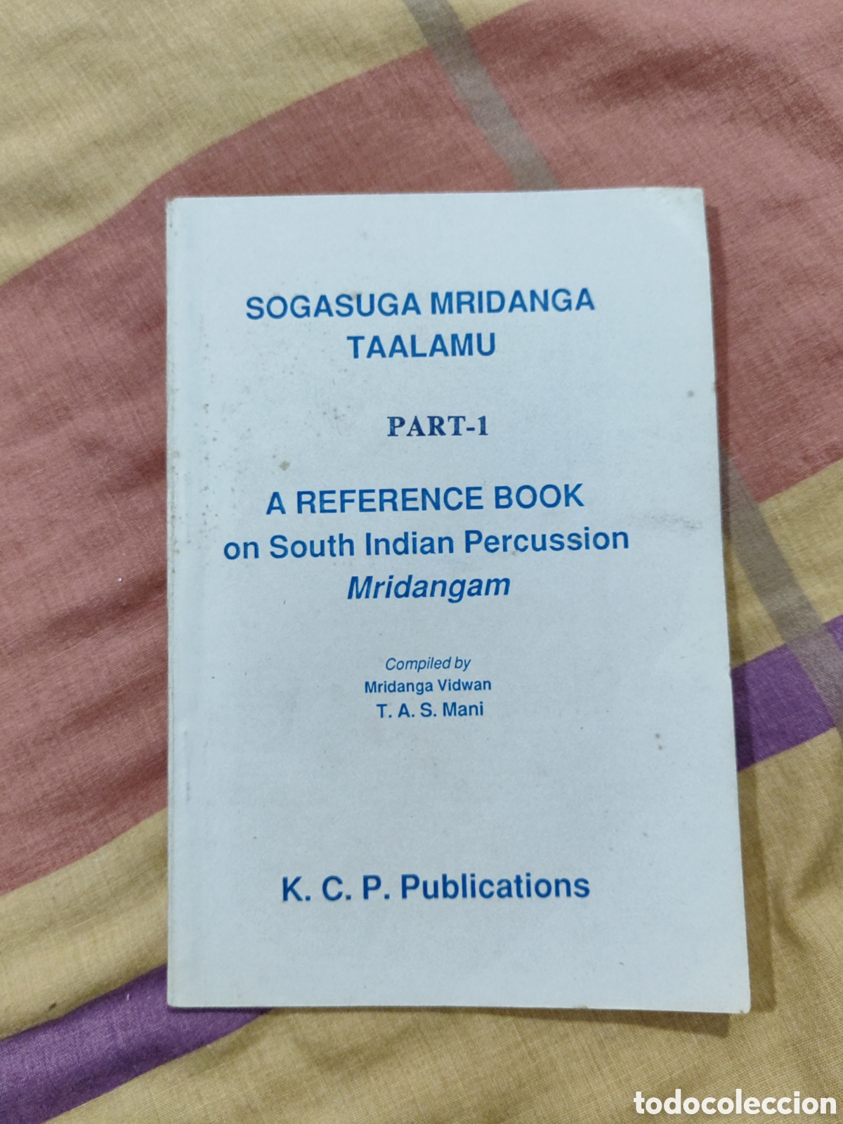 Second hand books: ANTIGUO LIBRO M&Uacute;SICA INDIA
