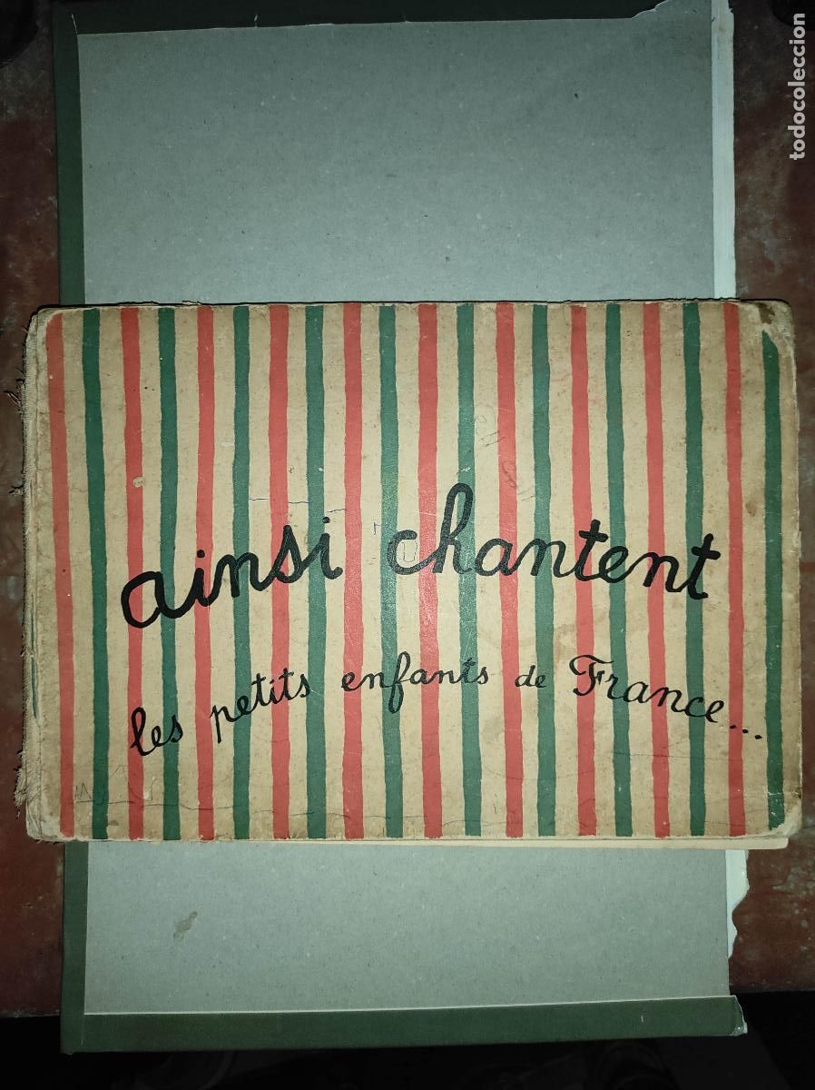 Second hand books: Antiguo libro sobre canciones infantiles francesas publicado en Argentina.
