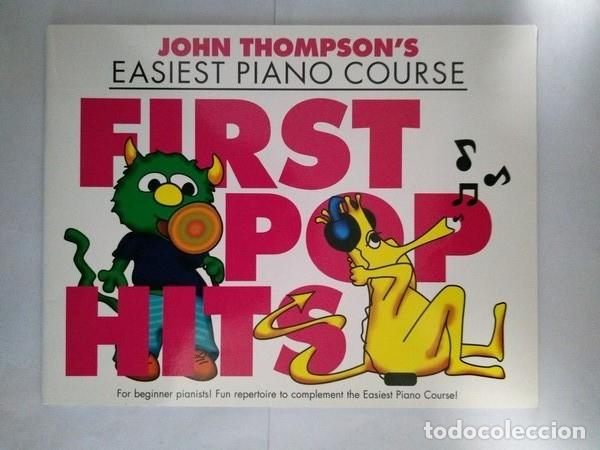Libros de segunda mano: Easiest Piano Course. First pop hits - John Thompsons - Foto 1