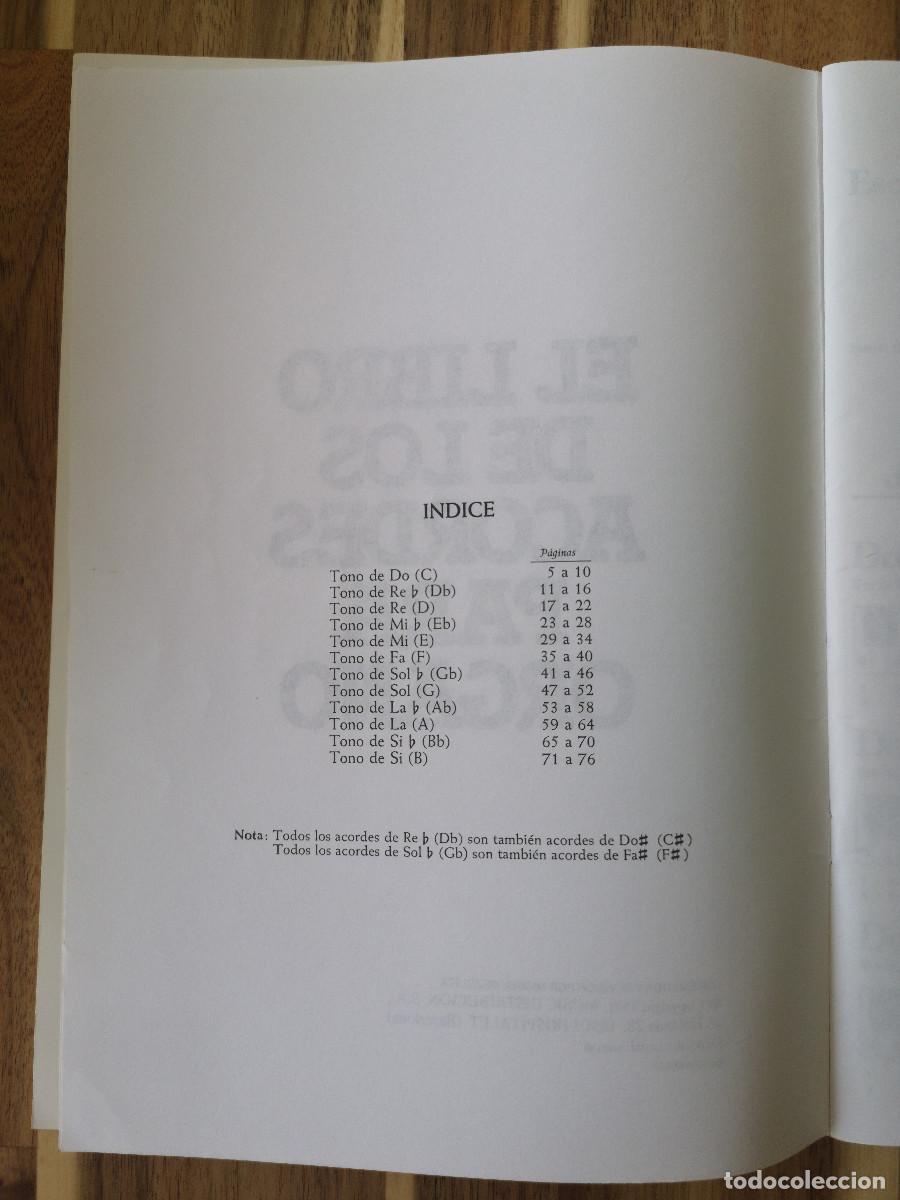 Libros de segunda mano: EL LIBRO DE LOS ACORDES PARA ORGANO - MD Ediciones 1981 - Foto 4