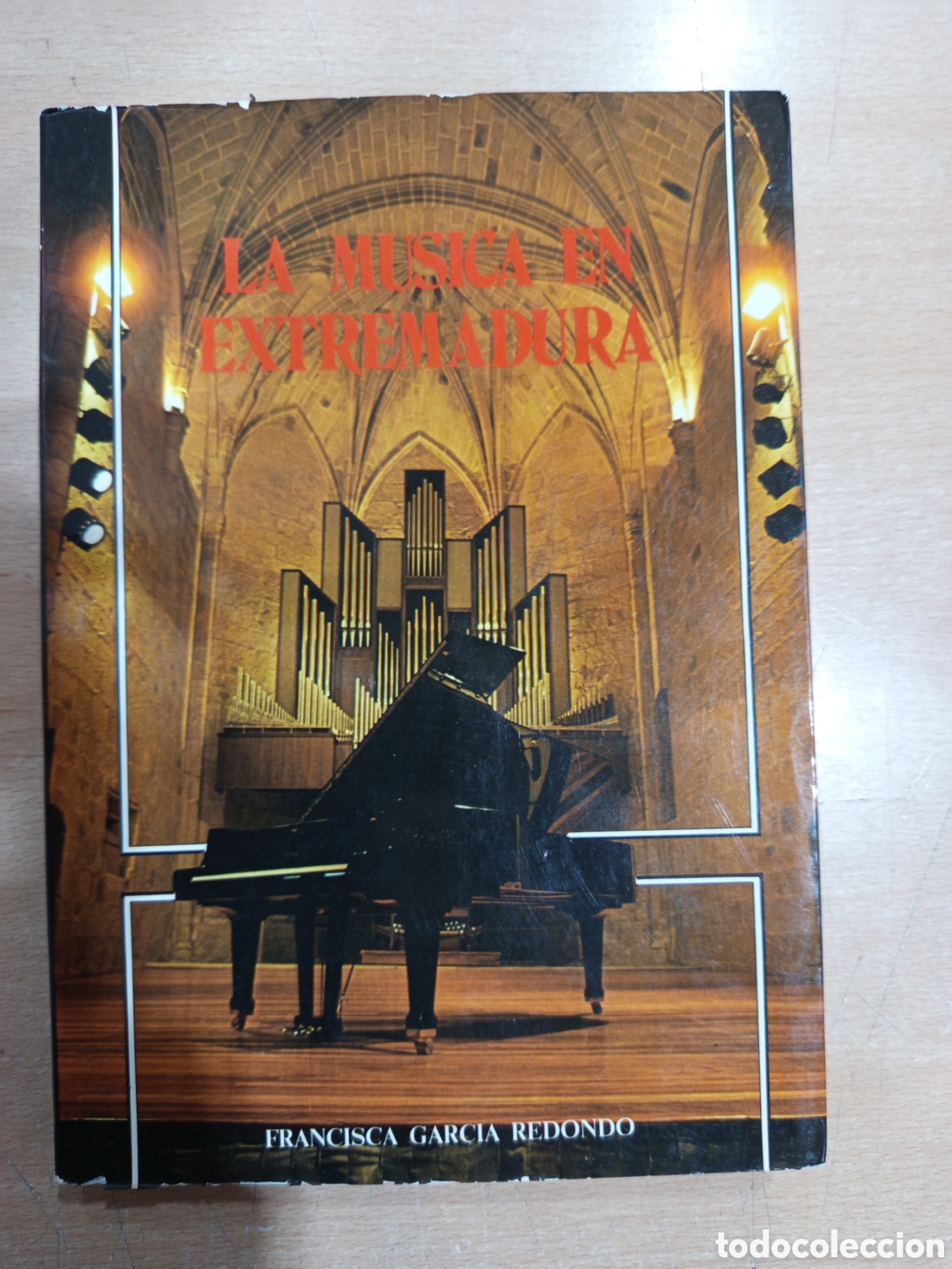 Libros de segunda mano: La m&uacute;sica en Extremadura Francisca Garc&iacute;a Redondo