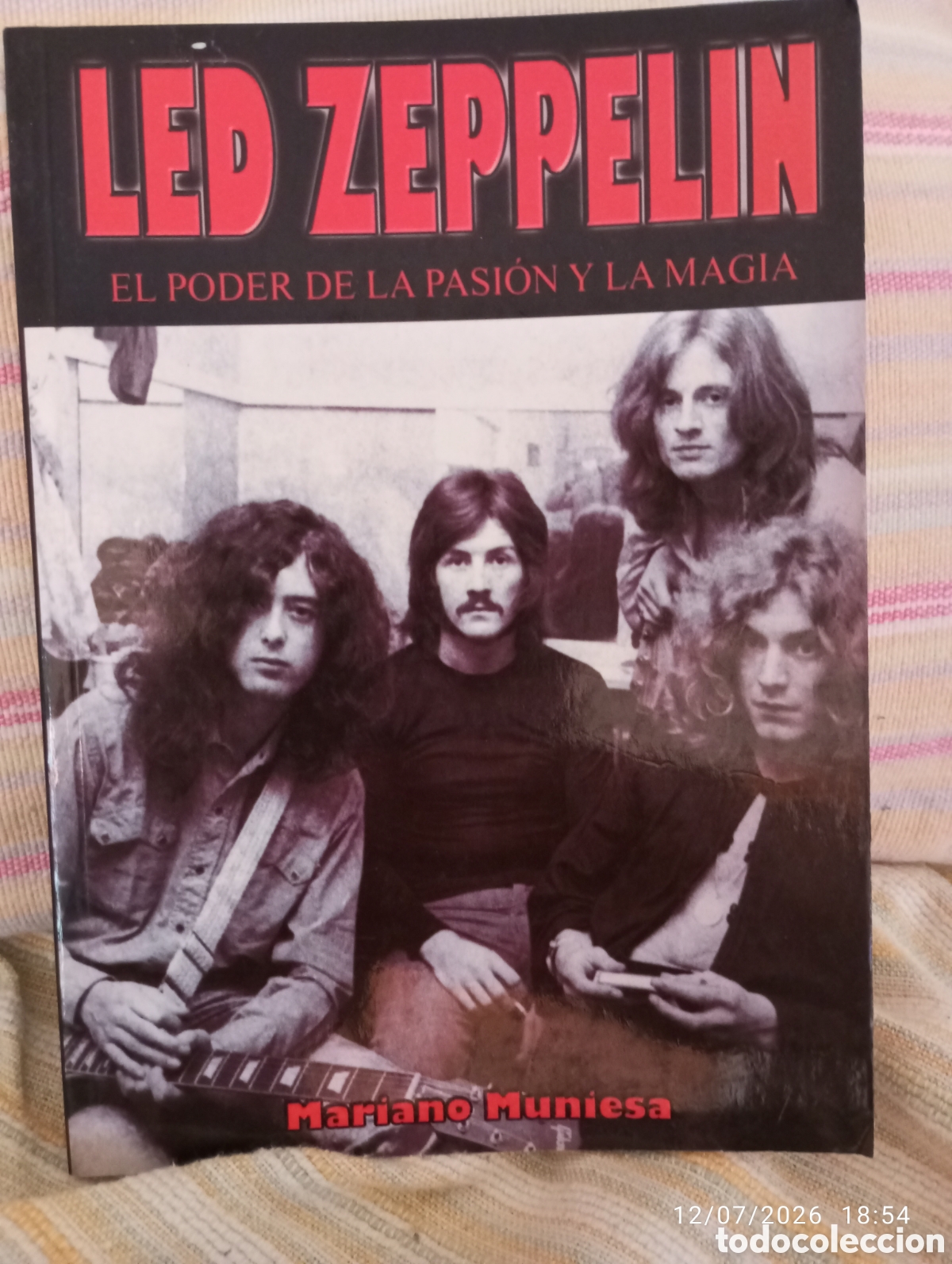 Libros de segunda mano: LED ZEPPELIN . El poder de la pasion y la magia . Mariano Muniesa . - Foto 1