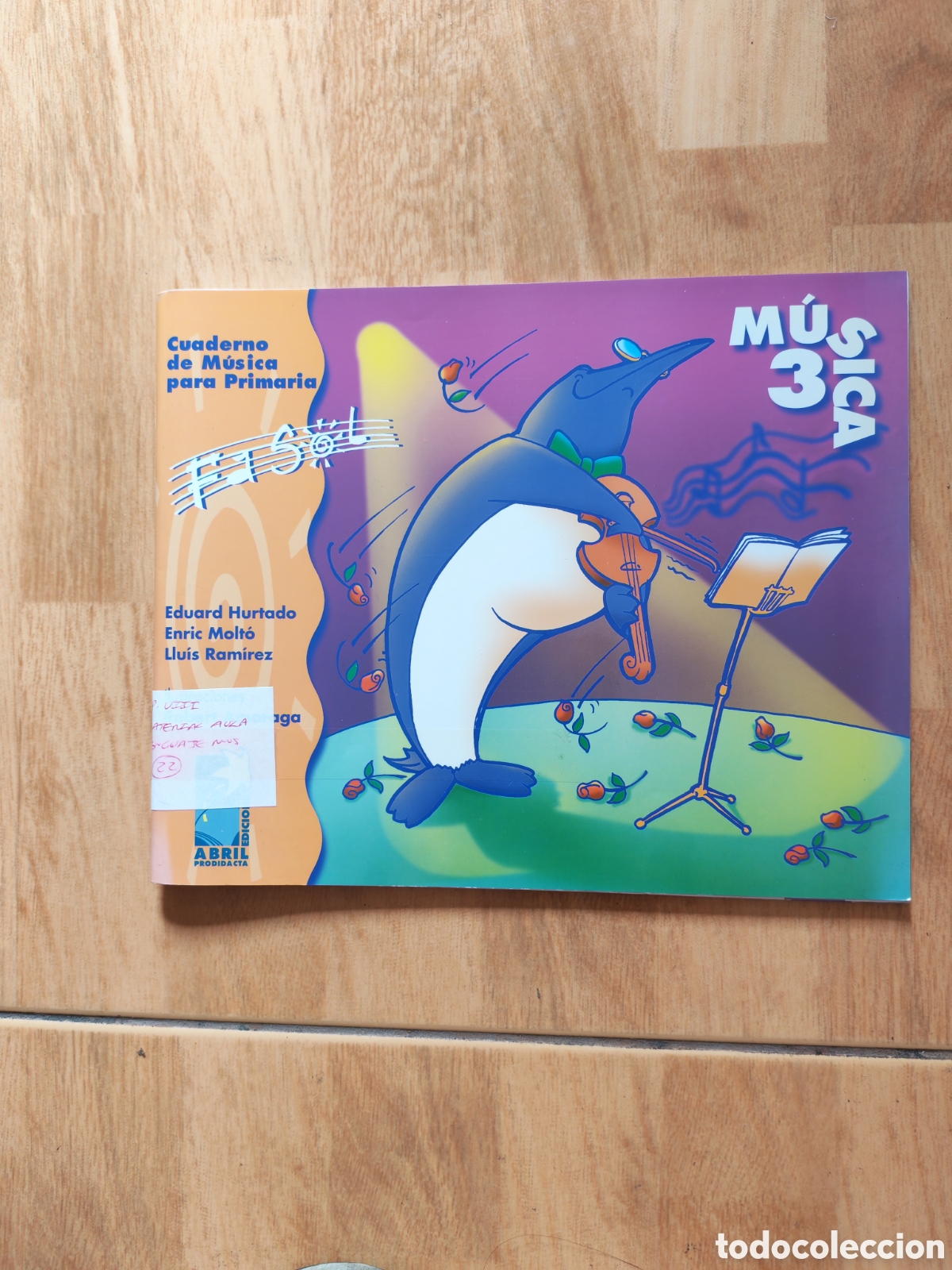 Libros de segunda mano: Cuaderno de m&uacute;sica para primaria volumen tres.
