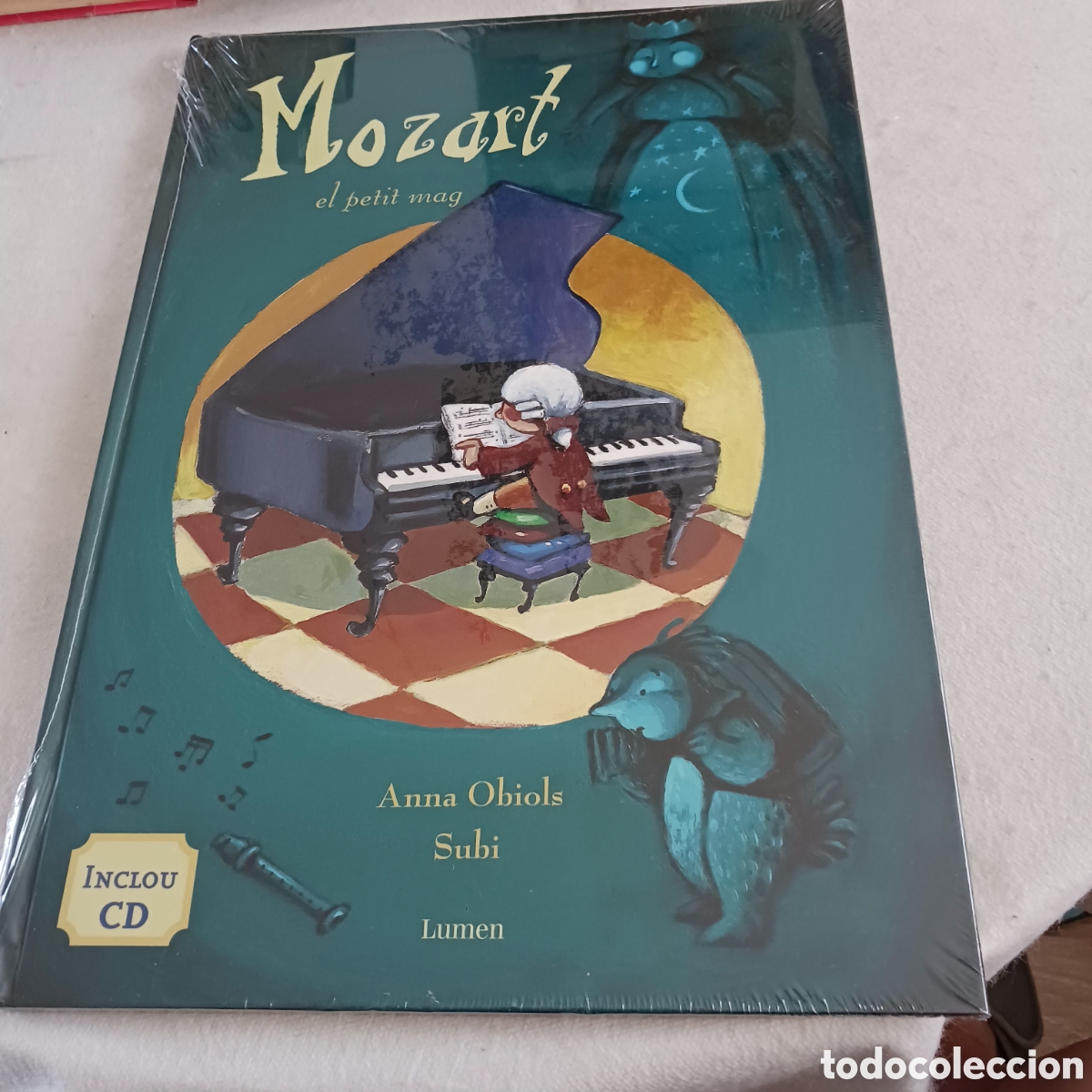Libros de segunda mano: Mozart,El petit Mag, libro y CD. - Foto 1