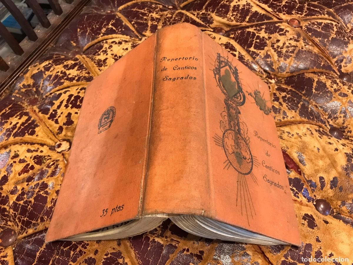 Libros de segunda mano: JOS&Eacute; GONZ&Aacute;LEZ ALONSO. REPERTORIO DE C&Aacute;NTICOS SAGRADOS. 1945