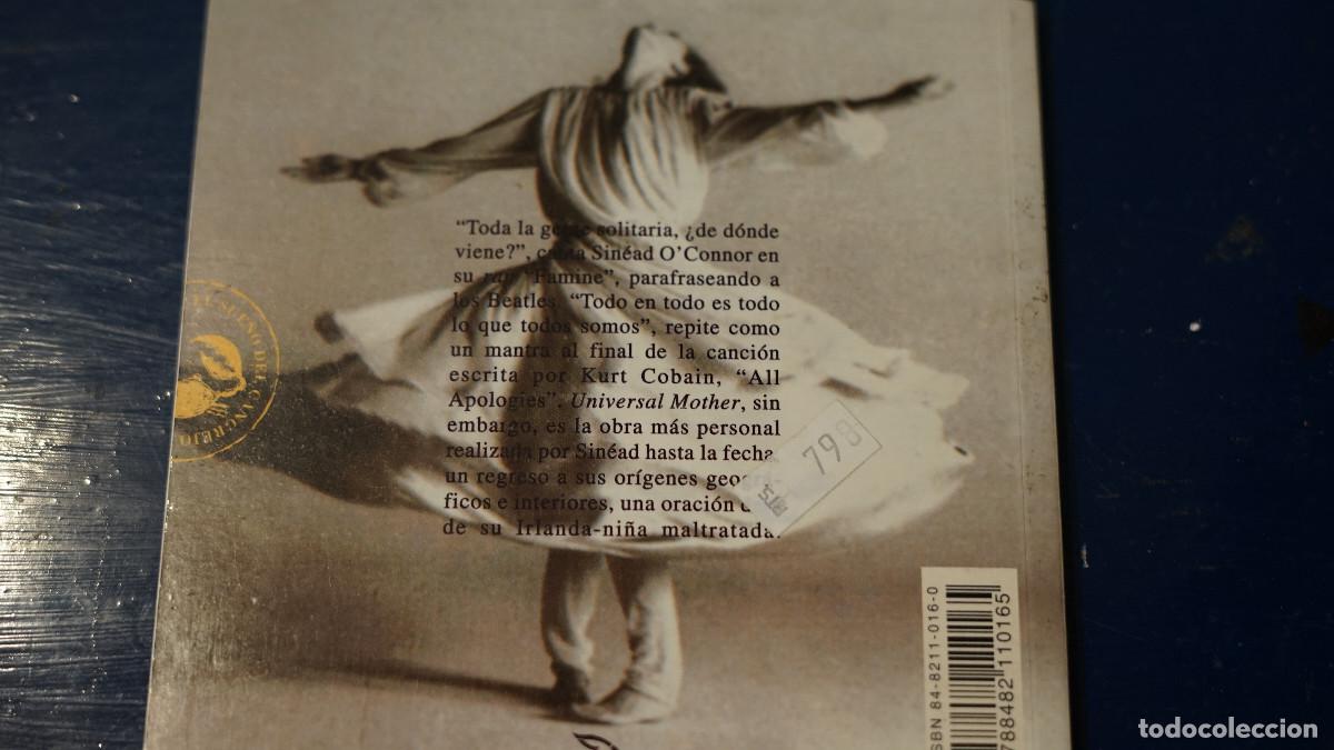 Libros de segunda mano: Sinead oConnor - Universal mother - Letras - Foto 2