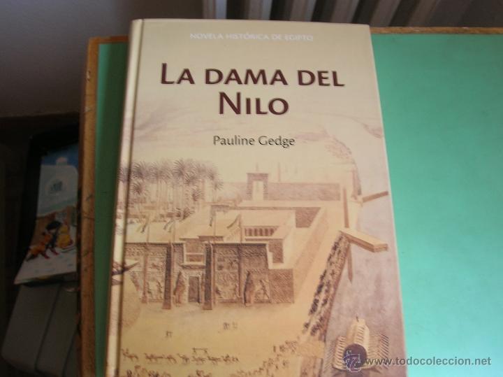 Libros de segunda mano: Novela La dama del Nilo - Foto 1