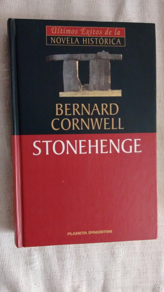 Libros de segunda mano: stonehenge de bernard cornwell - Foto 1