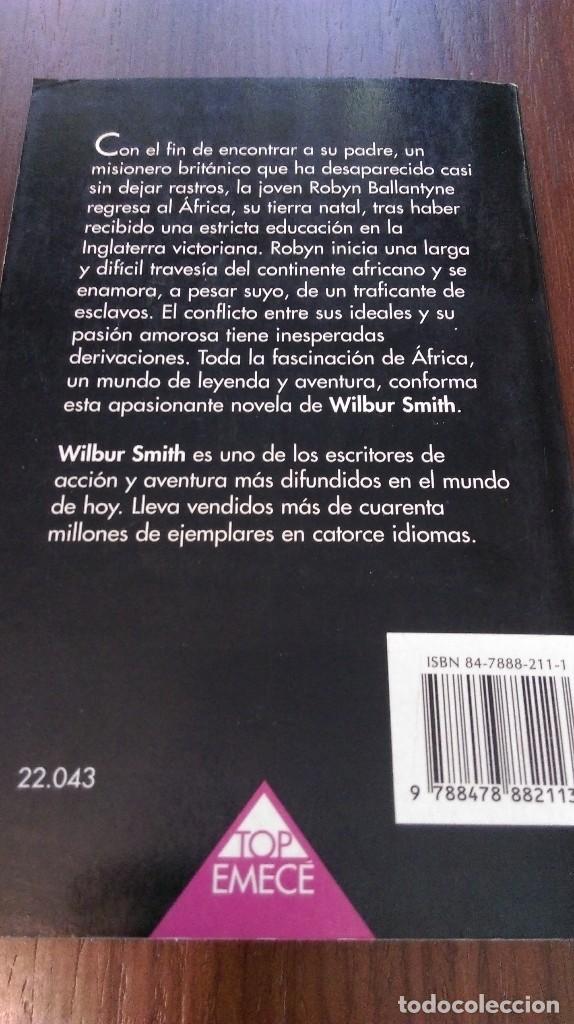 Libros de segunda mano: Vuela el halcon. Wilbur Smith - Foto 2