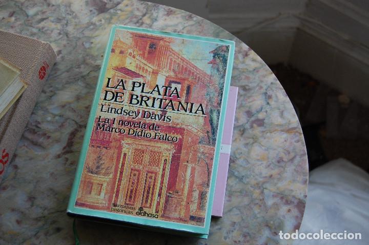 Libros de segunda mano: la plata de britania de lindsey Davis. edit.eldhasa - Foto 1