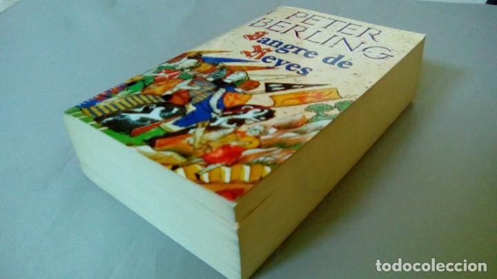 Libros de segunda mano: SANGRE DE REYES.- PETER BERLING - Foto 3