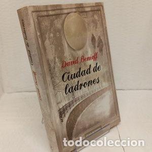 Libros de segunda mano: Libro: &rdquo;Ciudad de ladrones&rdquo; edit. circulo de lectores - Foto 1