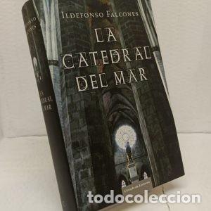 Libros de segunda mano: Libro: &rdquo;La catedral del mar&rdquo; edit. circulo de lectores - Foto 1