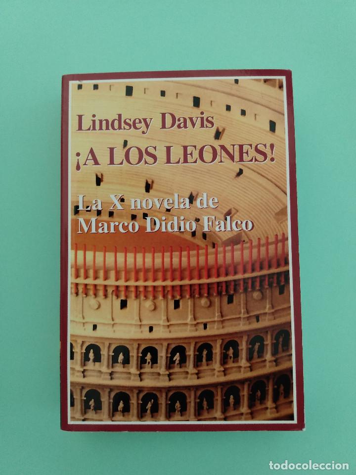 Libros de segunda mano: &iexcl;A los leones! Lindsey Davis. Edhasa. - Foto 1
