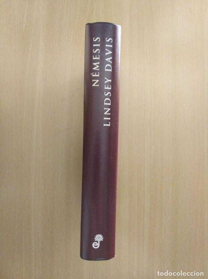 Libros de segunda mano: N&Eacute;MESIS. Lindsey Davis - Foto 3
