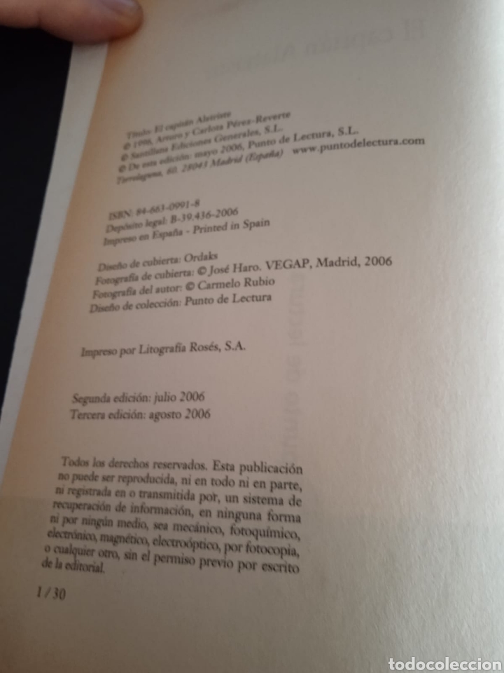 Libros de segunda mano: Libro El Capit&aacute;n Alatriste - Foto 2