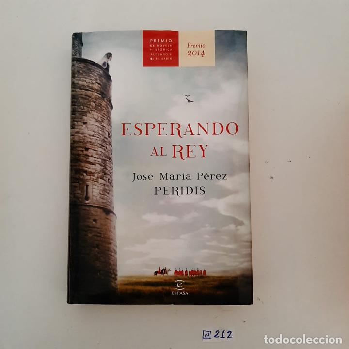 Libros de segunda mano: Esperando al Rey - Foto 1