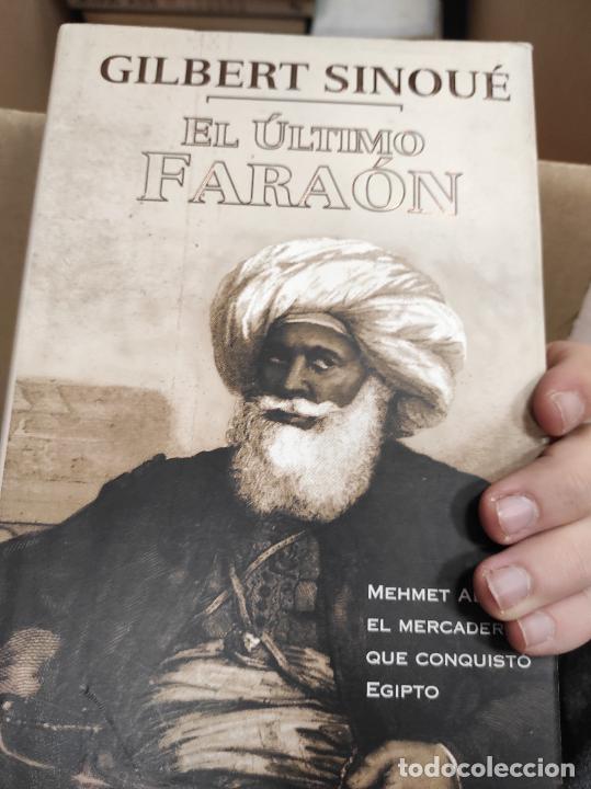 Libros de segunda mano: EL ULTIMO FARAON - SINOUE, GILBERT - Foto 1