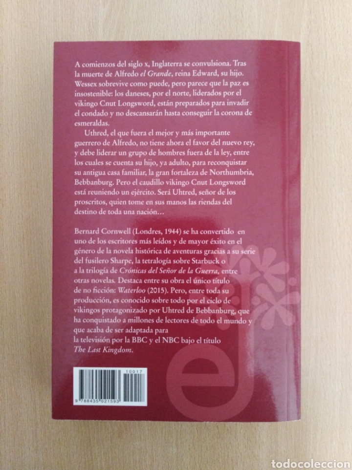 Libros de segunda mano: UHTRED, EL PAGANO. Bernard Cornwell - Foto 2