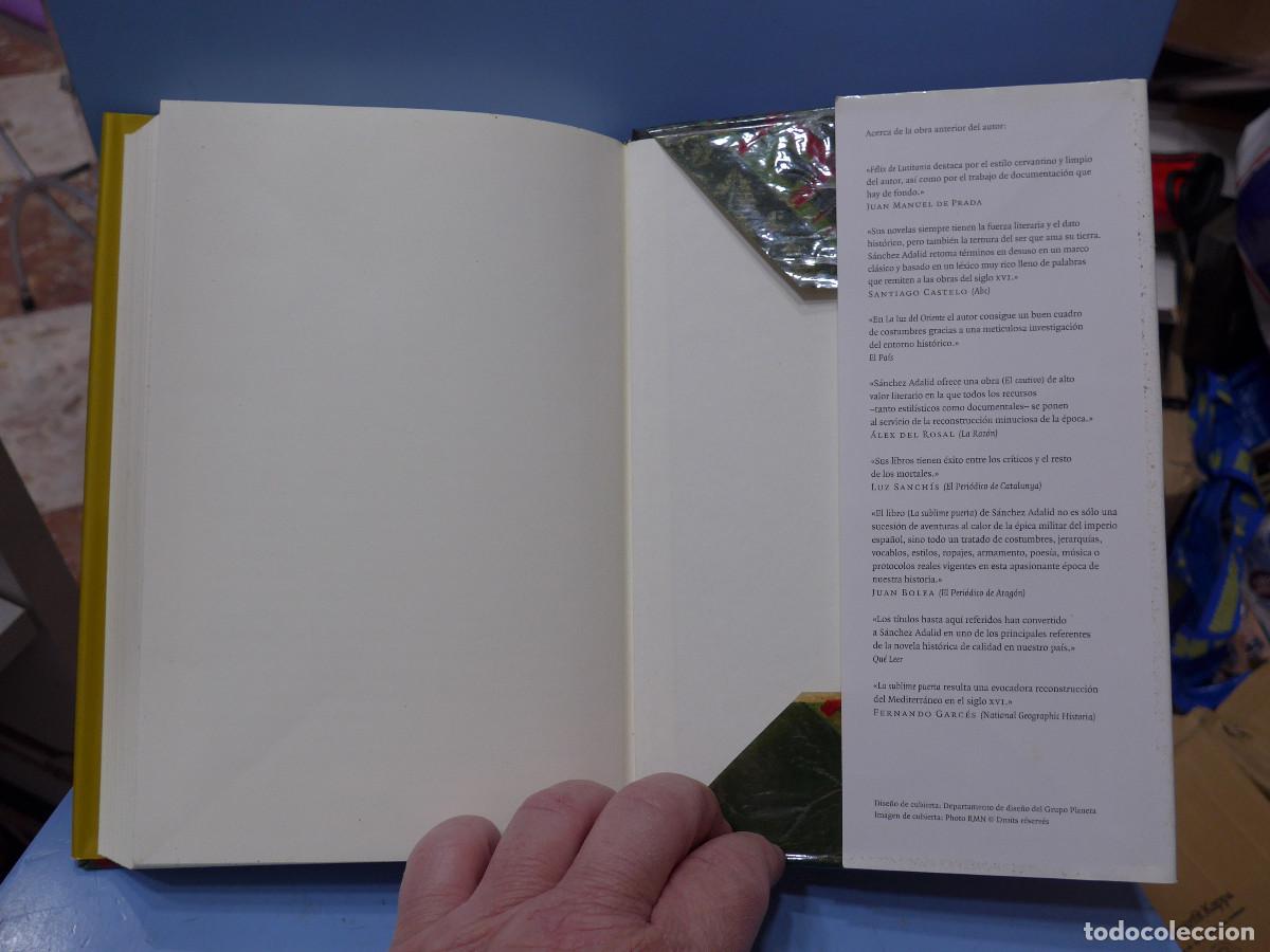 Libros de segunda mano: EN COMPA&Ntilde;IA DEL SOL - JESUS SANCHEZ ADALID - EDICIONES TEMAS DE HOY - Foto 6