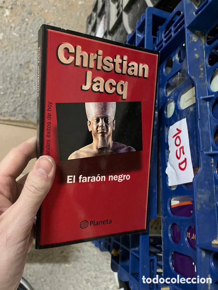 Second hand books: 105D Christian Jacq andes &eacute;xitos de hoy El fara&oacute;n negro