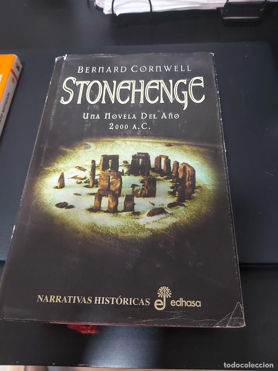 Libros de segunda mano: BERNARD CORNWELL: STONEHENGE - Foto 1