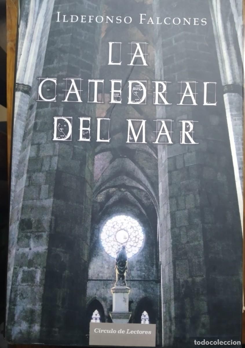 Libros de segunda mano: LA CATEDRAL DEL MAR - Foto 1