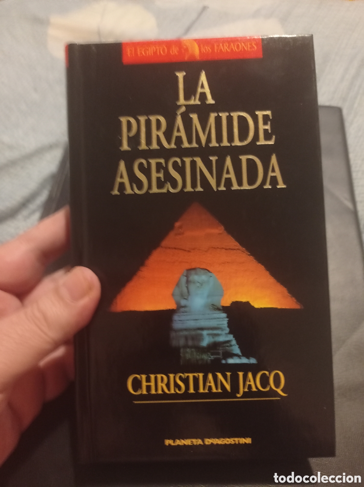 Libros de segunda mano: La pir&aacute;mide asesinada - Foto 1